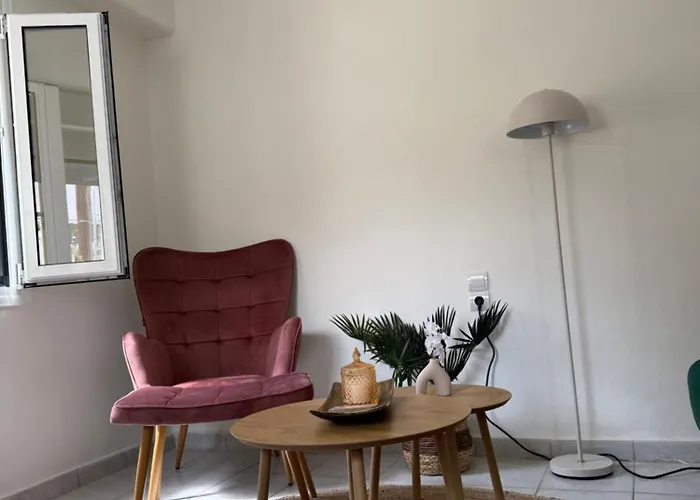 Artemis Cozy Apartment