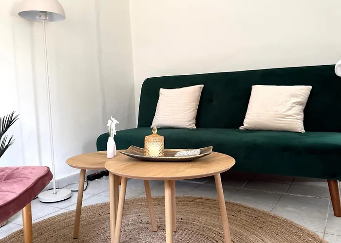 Artemis Cozy Apartment